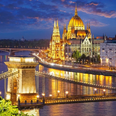 Pohľad na Budapešť za súmraku