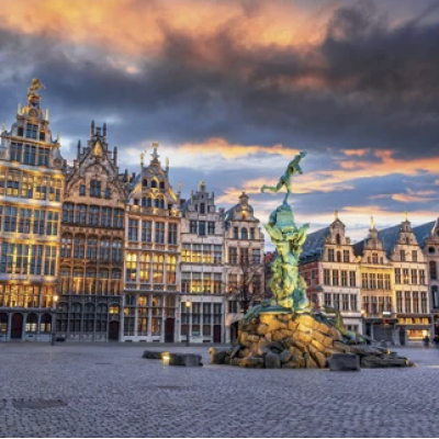 Búrka nad Antverpami Svietiace puzzle