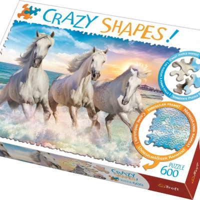 Cválajúce Kone medzi vlnami